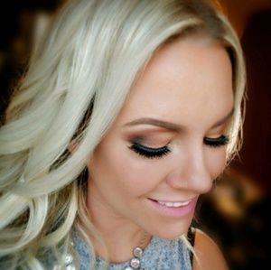 Meet your Posher, Carolineolenick